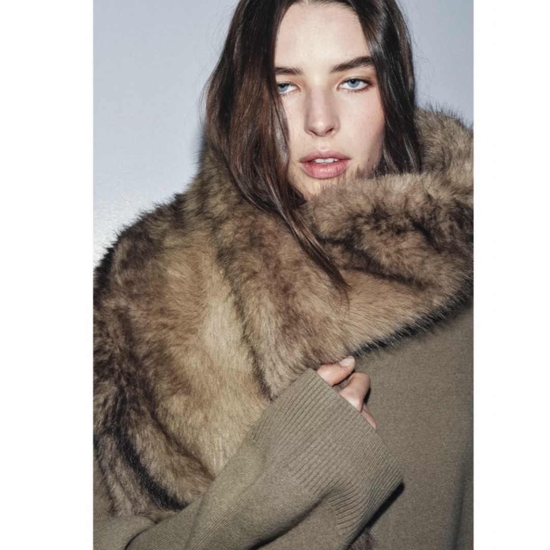 ZARA - 【ZARA】ザラ フェイクファー フリンジ付きストール キャメル