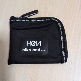 GUCCI - 【極上美品】 215 GUCCI グッチ マーモント 2つ折り 財布