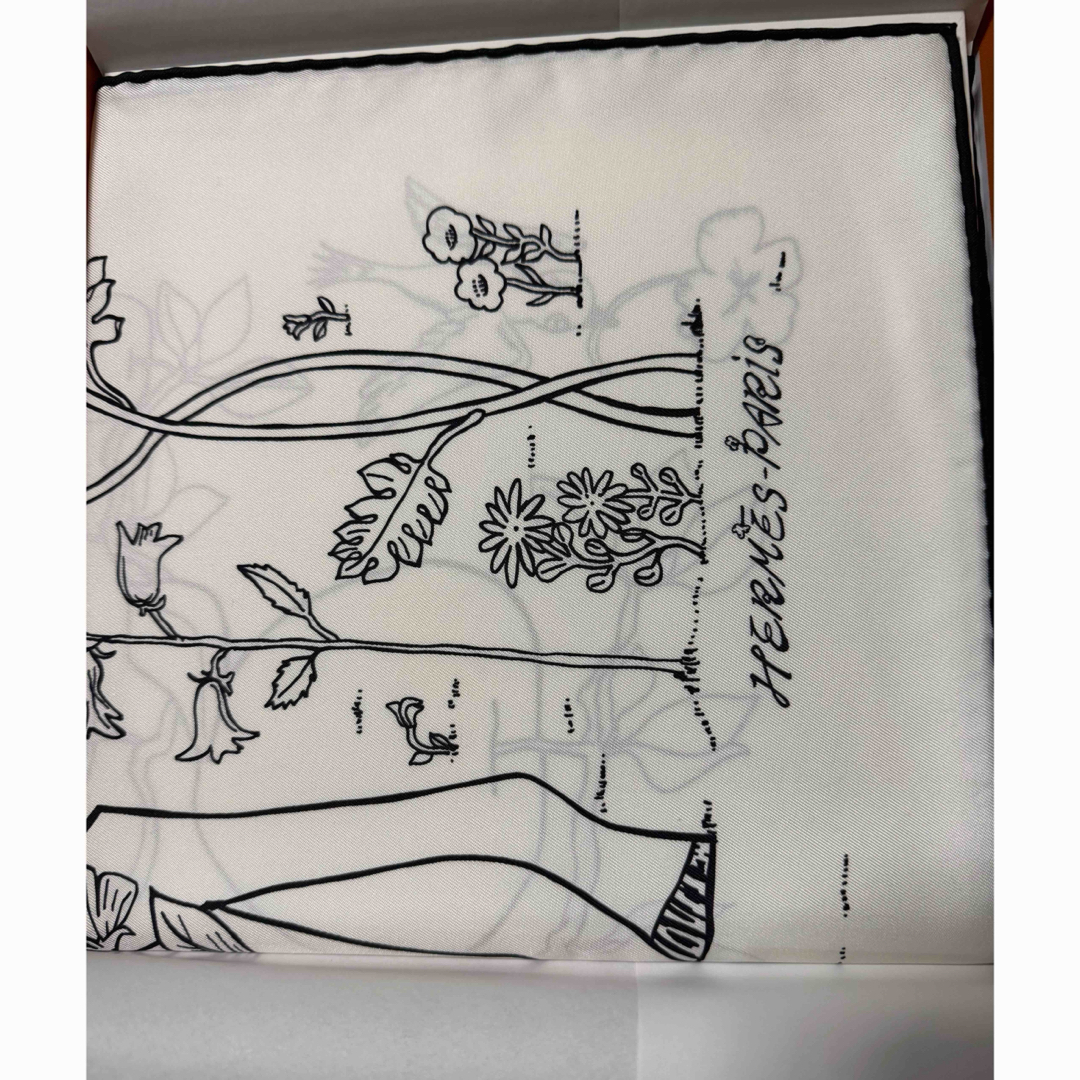 HERMES - 【新品・未使用】エルメス カレ90 ルポミエセリエ 2026SSの