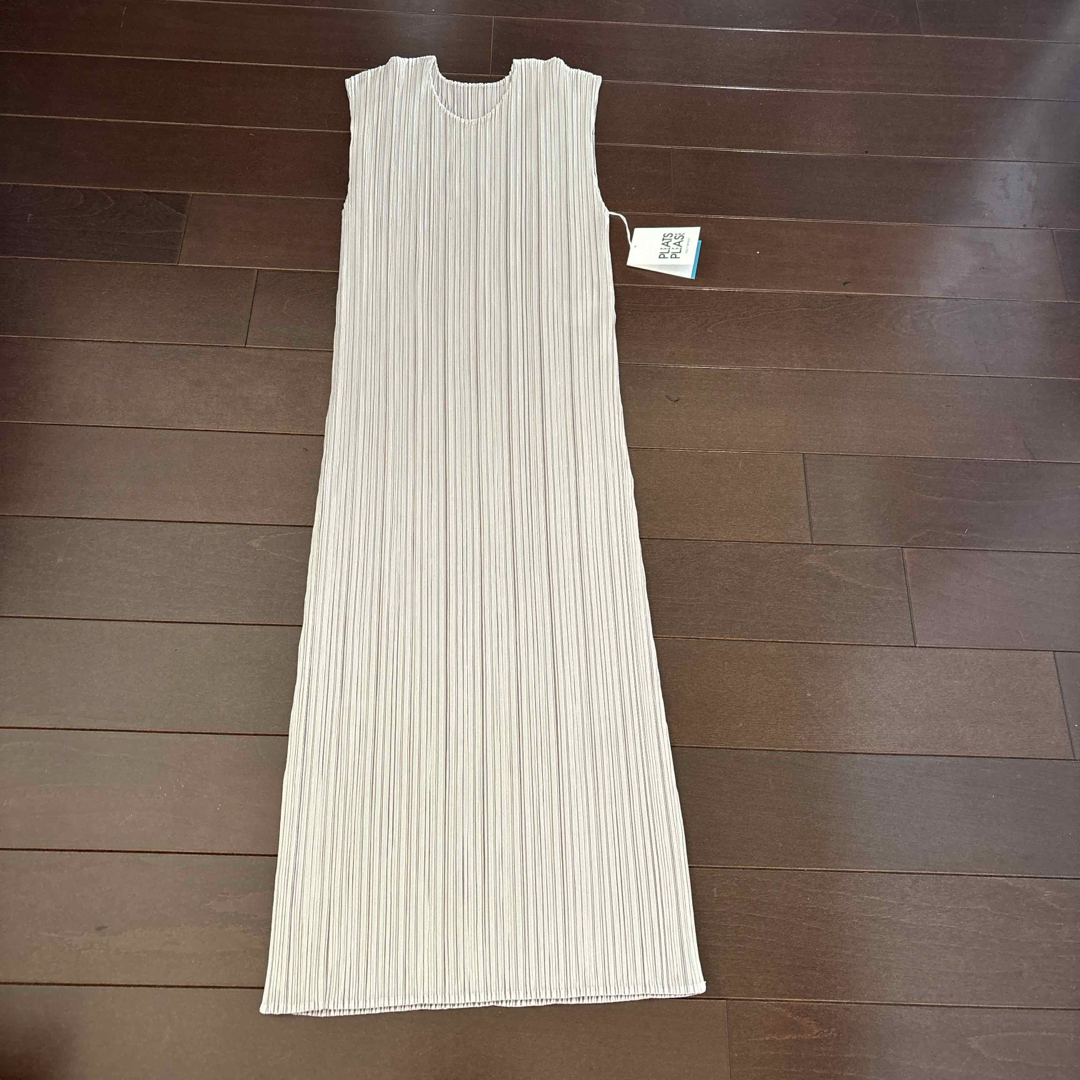 PLEATS PLEASE ISSEY MIYAKE - プリーツプリーズNEW COLORFUL BASICS 4