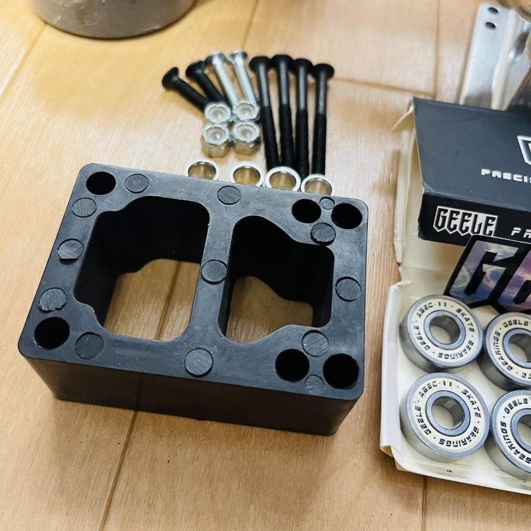 サーフスケート YOW S5同機能トラック+話題の四角ウィール 足回り