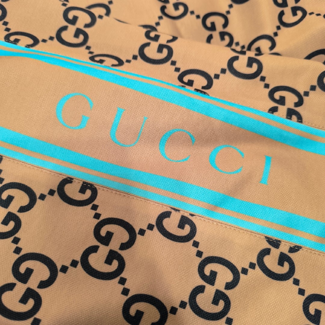 GUCCI - GUCCI ベージュ GGパターン ジャージセットアップ サイズM