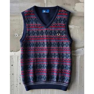 FRED PERRY - フレッドペリー チルデン ベスト F3203 コットン素材