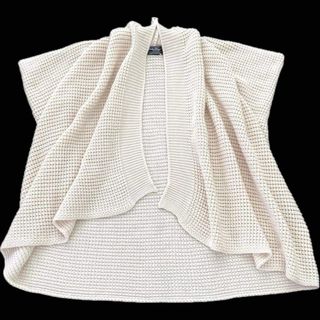 Salvatore Ferragamo（ポンチョ）のフリマアイテム一覧