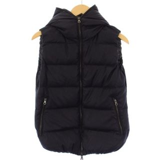 DUVETICA（ダウンベスト ・ ホワイト/白色系）のフリマアイテム一覧