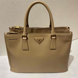 PRADA（バッグ ・ ベージュ系）のフリマアイテム一覧