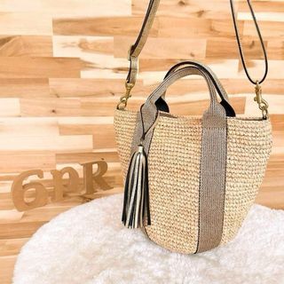 VIOLAd'ORO - VIOLAd'ORO ファー付きバッグ（グレージュ）の通販 by