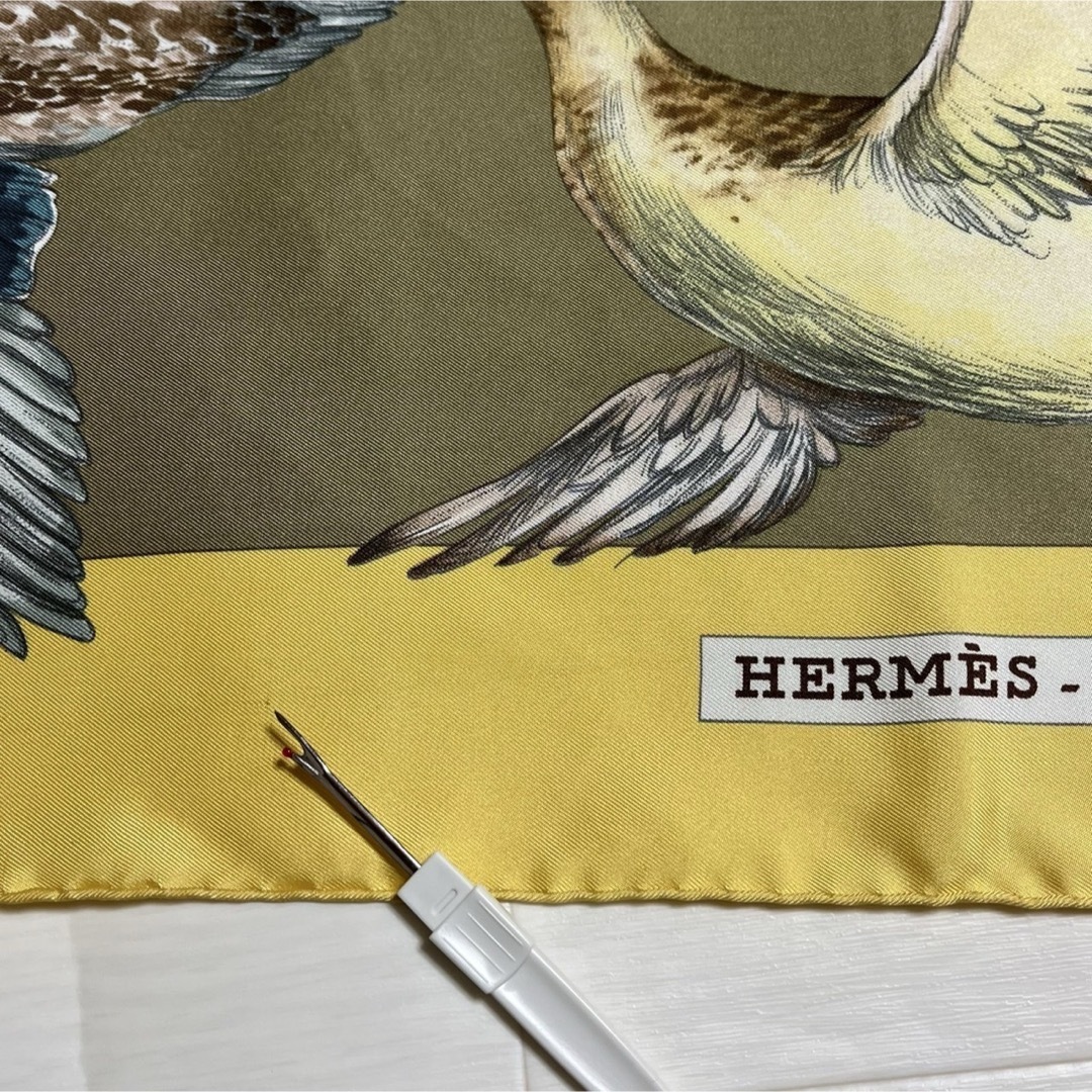 HERMES - 美品 エルメス 海を渡る鳥の群れ カレ90 フランス製 シルク