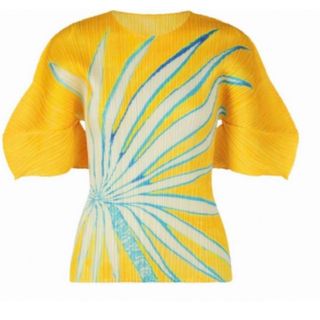 PLEATS PLEASE ISSEY MIYAKE（イエロー/黄色系）のフリマアイテム一覧