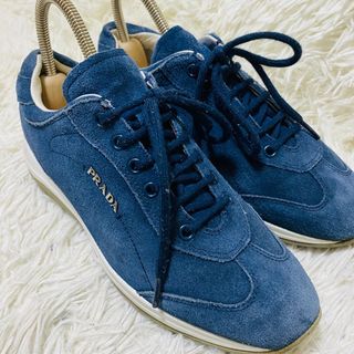 PRADA（スエード ・ スニーカー）のフリマアイテム一覧