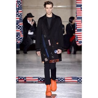 ZARA - 完売品 新品 ZARA ヘリンボーン柄 ダブルブレストコート メンズ