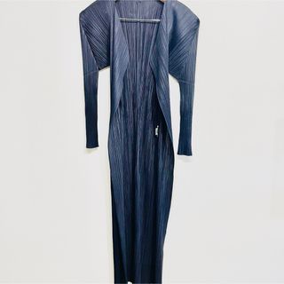 PLEATS PLEASE ISSEY MIYAKE（ワンピース）のフリマアイテム一覧
