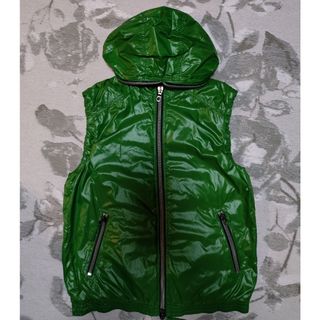 DUVETICA（ダウンベスト）のフリマアイテム一覧