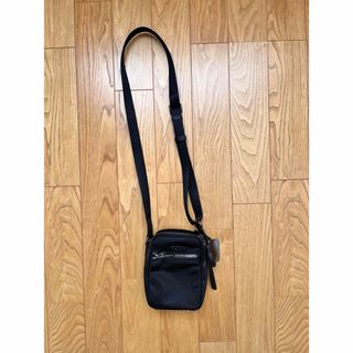 TUMI（ショルダーバッグ）のフリマアイテム一覧