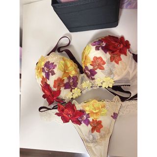 Wacoal - サルート 美女と野獣 キャミソールの通販 by すいめい's shop