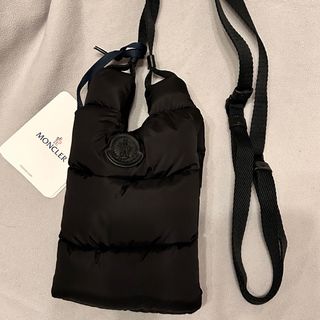 MONCLER（ショルダーバッグ）のフリマアイテム一覧