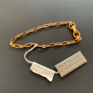 GIVENCHY - GIVENCHY マグネットピアスの通販 by THE SHOP｜ジバンシィ