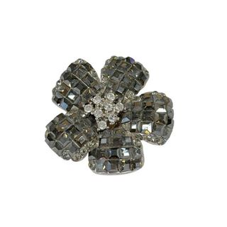 FOXEY（ブローチ/コサージュ）のフリマアイテム一覧