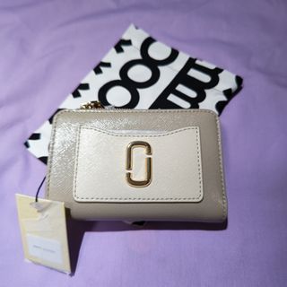 MARC JACOBS - MARC JACOBS ミニ財布 シルバーの通販 by 。｜マーク