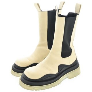 BOTTEGA VENETA（ブーツ ・ ホワイト/白色系）のフリマアイテム一覧