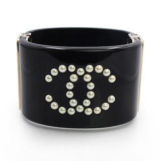 CHANEL（ブレスレット/バングル ・ ゴールド/金色系）のフリマアイテム一覧