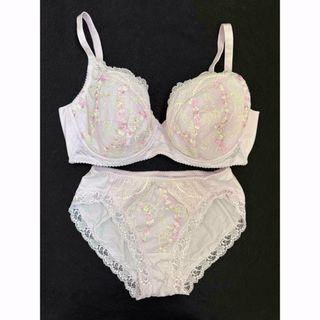 Wacoal - 【タグ付新品未使用】サルート 36G ヴィーナス G65/Mの通販