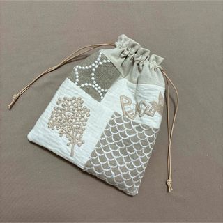 mina perhonen（ポーチ）のフリマアイテム一覧