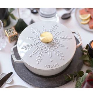 STAUB - ストウブ ラ・ココット de GOHAN S の通販 by itto｜ストウブ