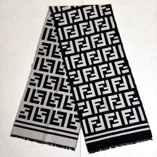 FENDI（マフラー/ショール）のフリマアイテム一覧