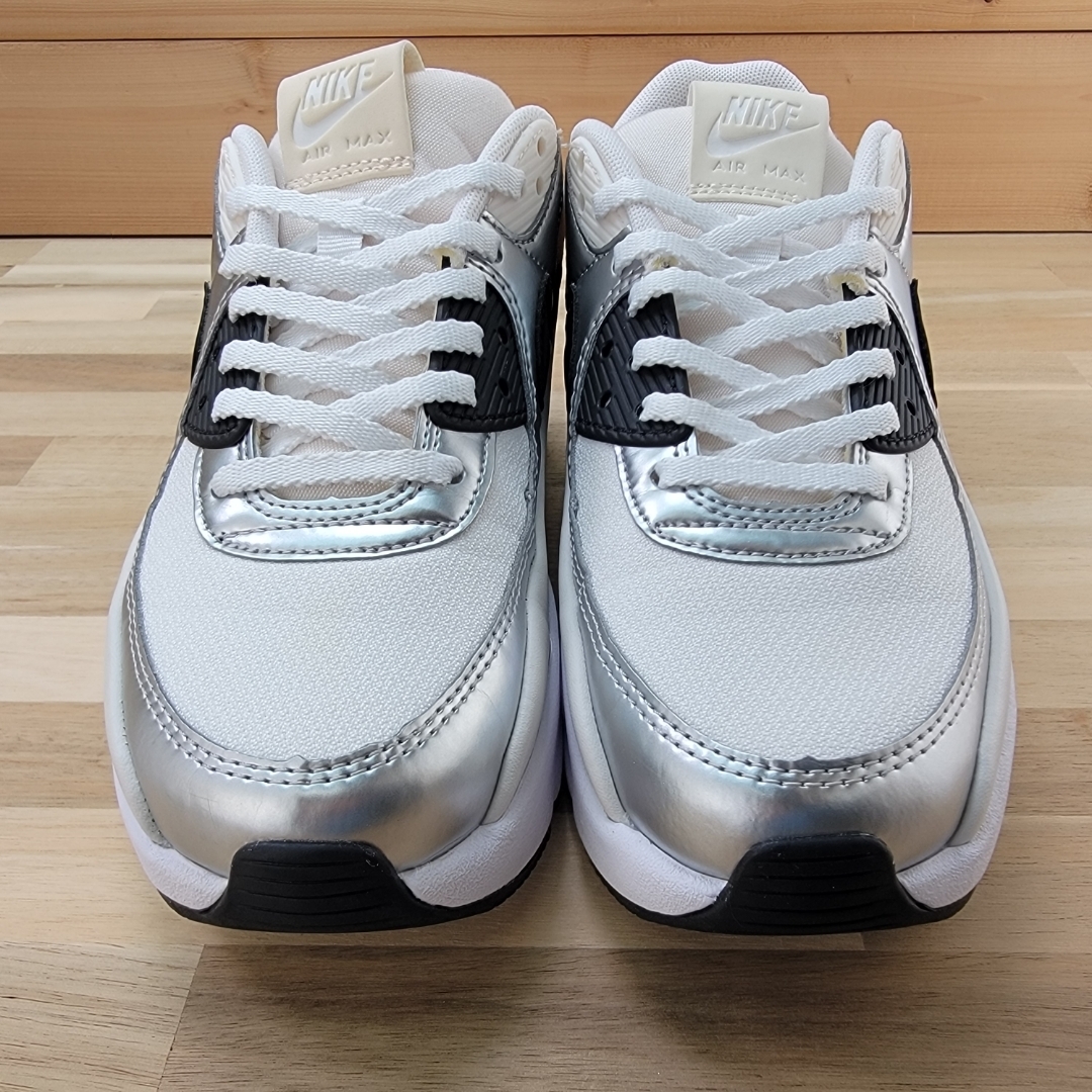NIKE - ナイキ ウィメンズ エアマックス90 LV8 シルバー/ブラック 24