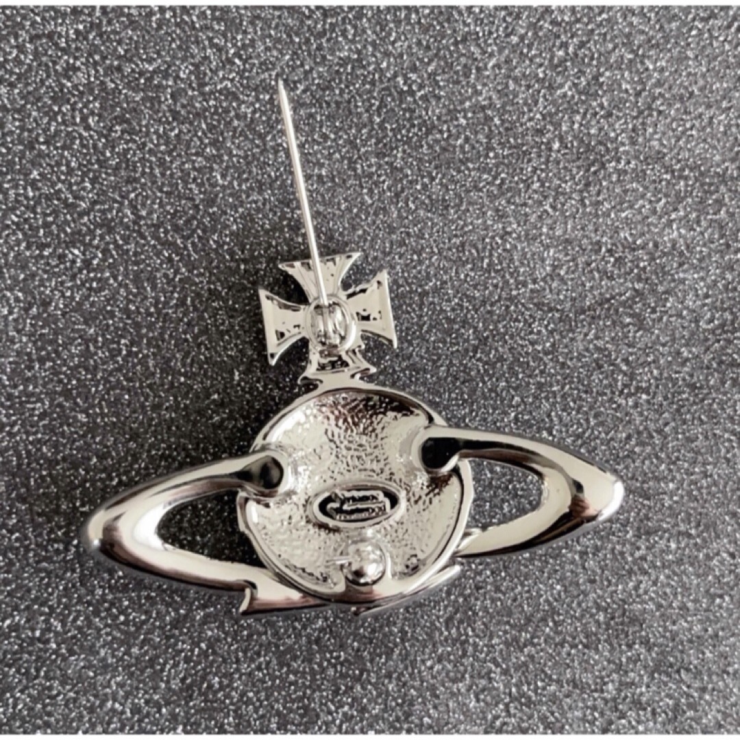 Vivienne Westwood - ヴィヴィアンウエストウッド ブローチの通販 by