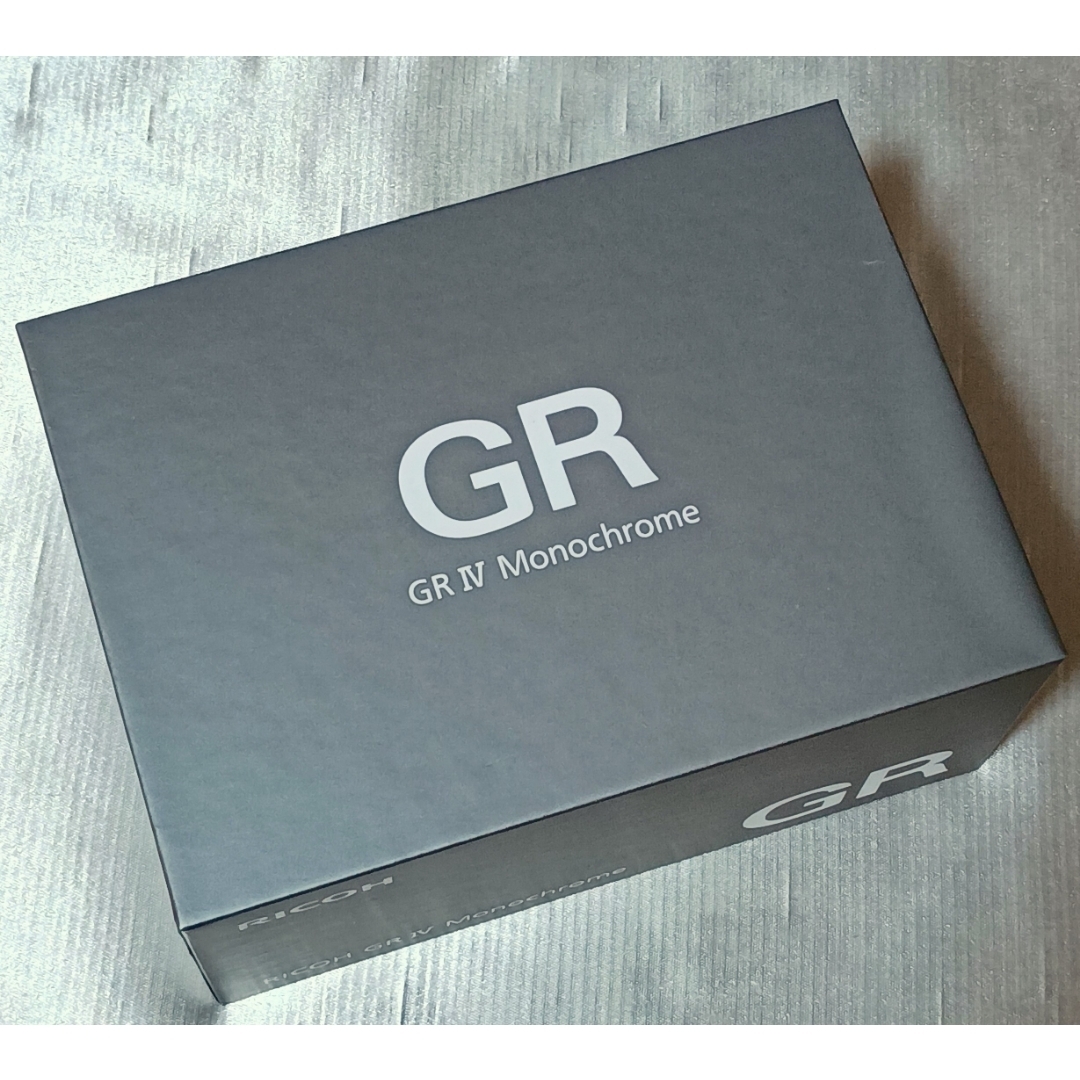 RICOH - 新品 RICOH GR IV Monochrome 1年保証 カメラ専門店購入の通販