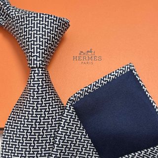 大人気 映画 キングスマン 劇中使用 ストライプネクタイ 限定品の通販