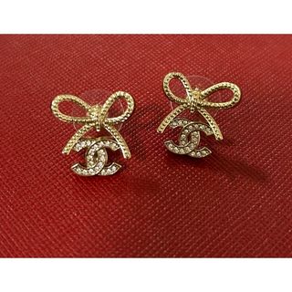 CHANEL - シャネル CHANEL ココクラッシュ ピアス K18 PG ピンク