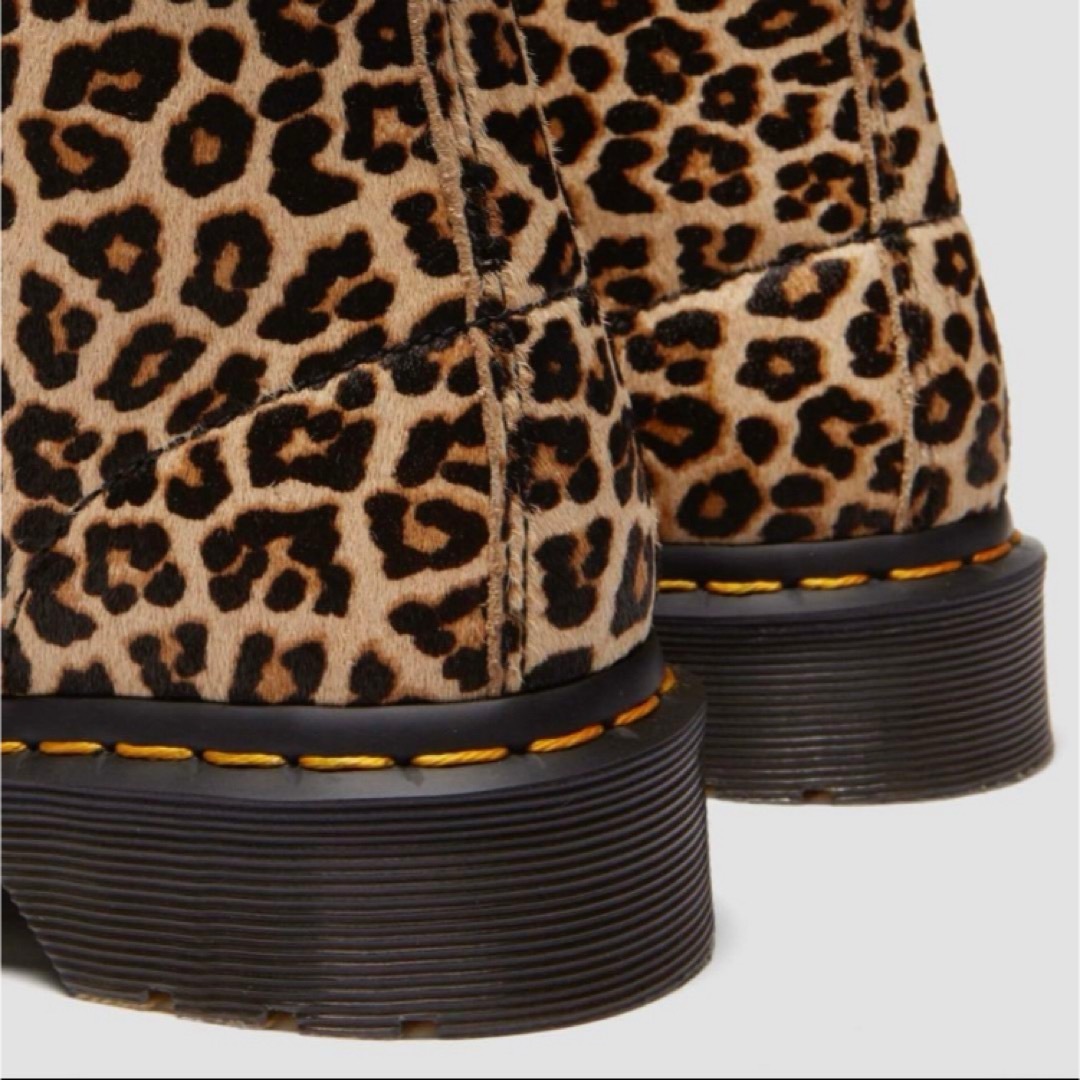 Dr.Martens - ラスト1点‼️Dr.Martens✨8 ホール ブーツ✨豹柄✨ヒョウ