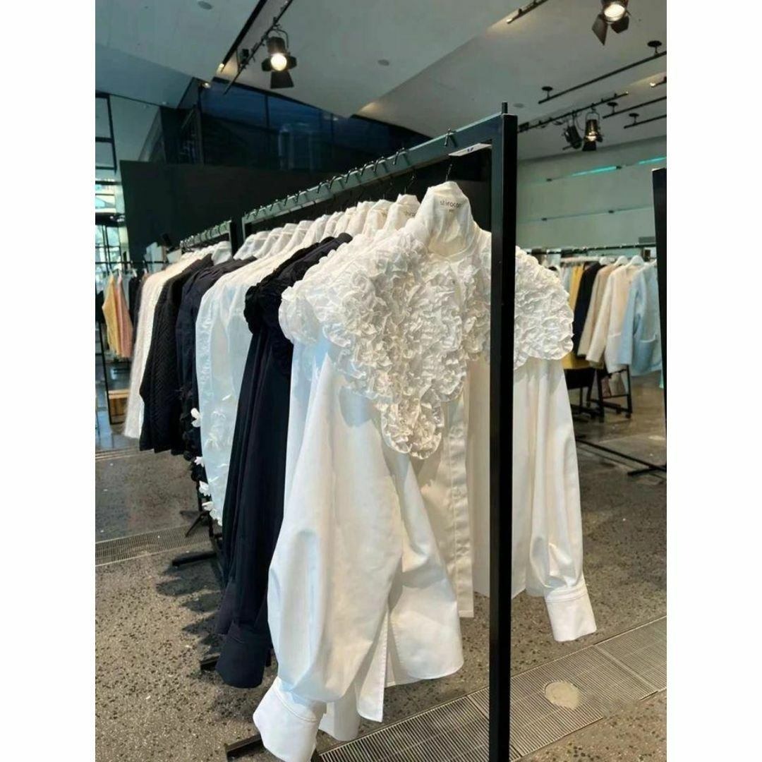 yori shirocon ホイップカラーブラウスの通販 by もこもこ｜ラクマ