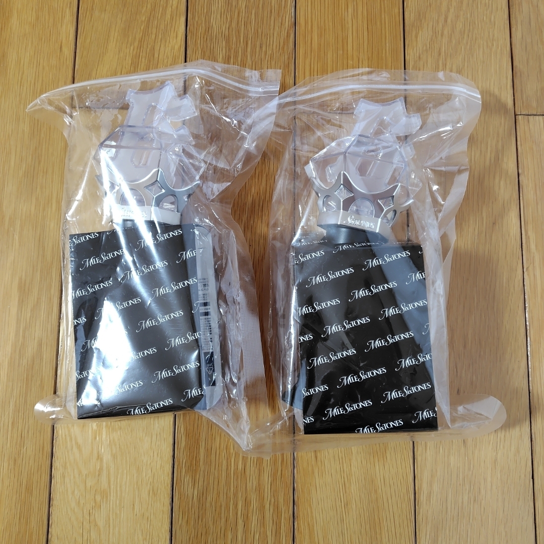 SixTONES MILESixTONESツアーグッズ ペンライト2本の通販 by はっぴい