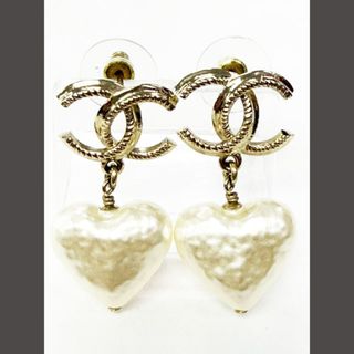 CHANEL（ハート ・ ピアス）のフリマアイテム一覧