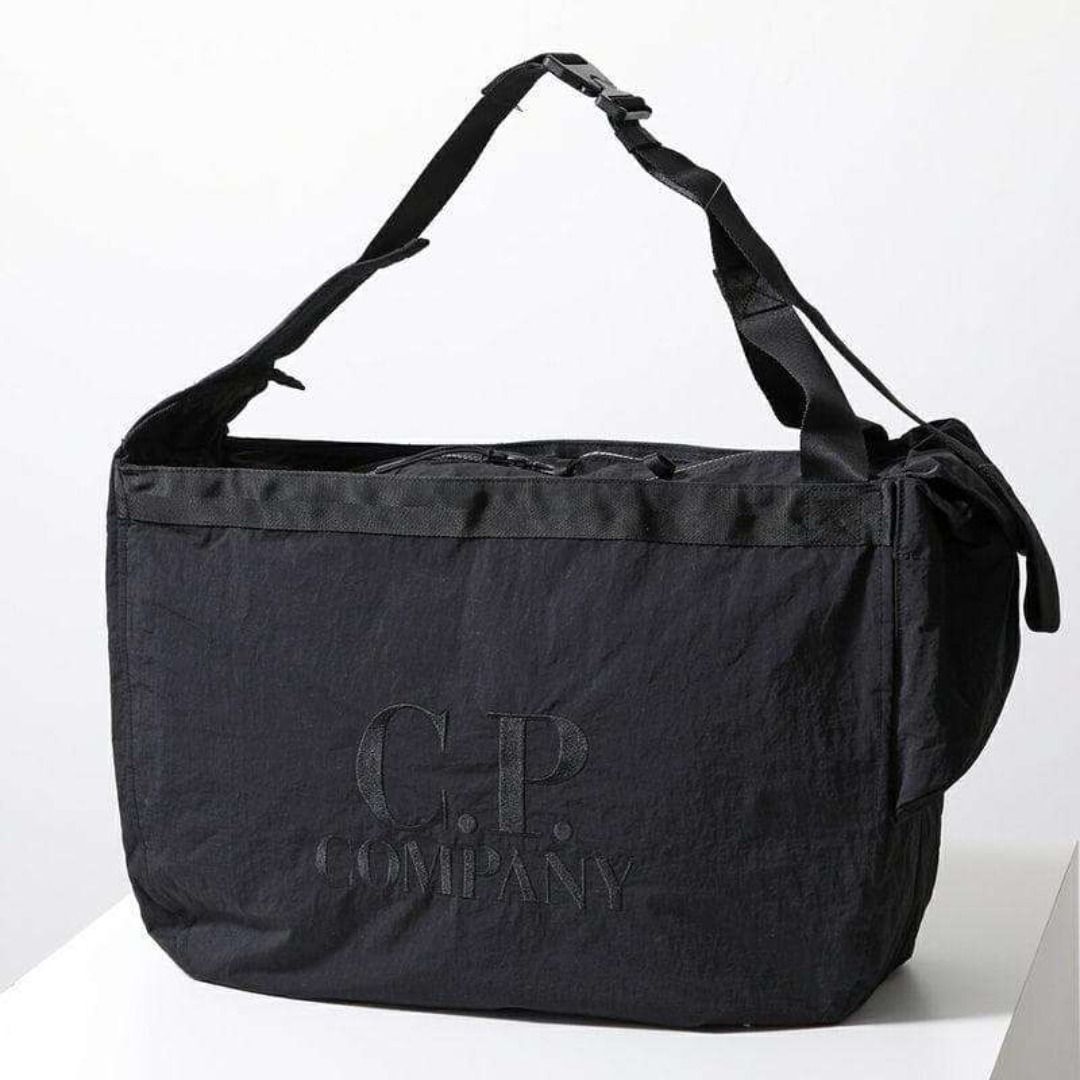 C.P. Company - 【定価4.4万】C.P.Company ナイロン ロゴショルダー