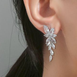 NOJESS - Web限定 ＊ NOJESS ノジェス ピアス 片耳用 北斗七星 10Kの