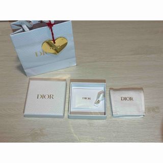Dior（ショップ袋）のフリマアイテム一覧