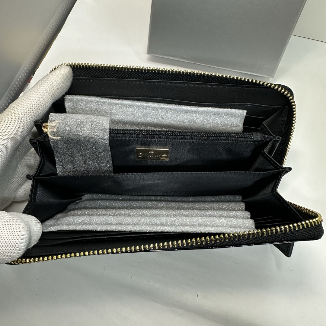 Vivienne Westwood - 【人気！新品】Vivienne Westwood 長財布