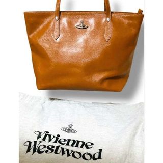 Charles and Keith - Charles and Keith A4バッグの通販 by さき