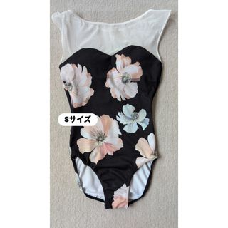 stina レオタードのフリマアイテム一覧