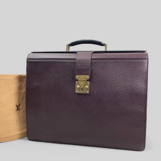 LOUIS VUITTON（ビジネスバッグ）のフリマアイテム一覧