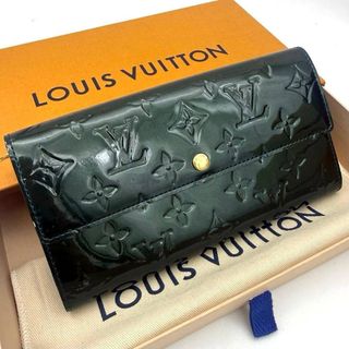 LOUIS VUITTON（財布 ・ グリーン・カーキ/緑色系）のフリマアイテム一覧