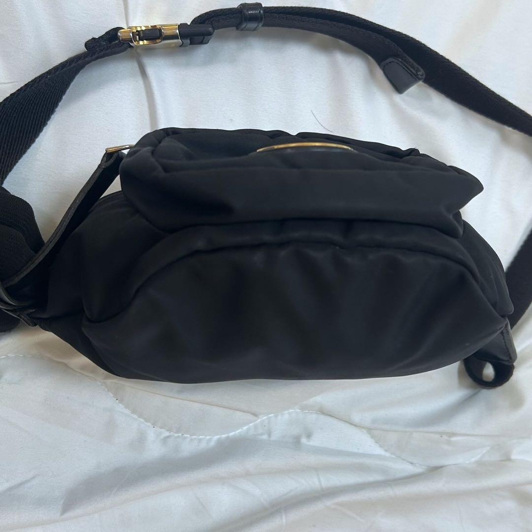 MONCLER - 22s MOMCLER モンクレール ウエストポーチ ボディバッグの