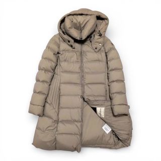 TATRAS（ベージュ系）のフリマアイテム一覧