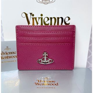 Vivienne Westwood（名刺入れ/定期入れ）のフリマアイテム一覧