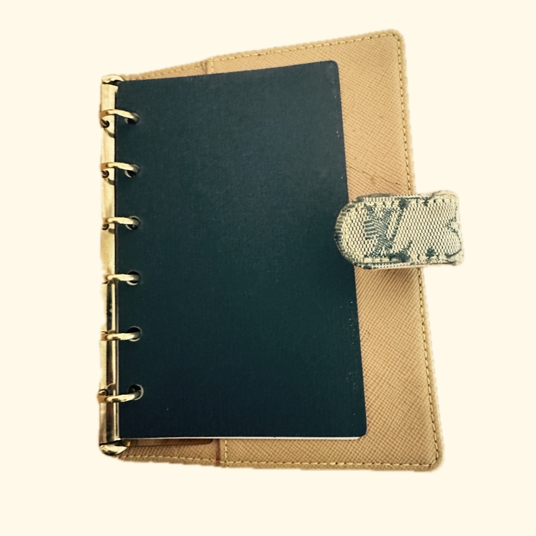 LOUIS VUITTON - ルイヴィトン手帳カバーの通販 by he！'s shop｜ルイ